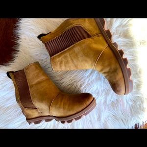 BRAND NEW *** sorel Joan of arctic wedge  booties